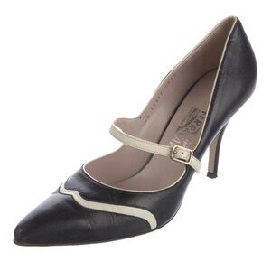 Salvatore Ferragamo Black and white strap Frannie pumps – size 9